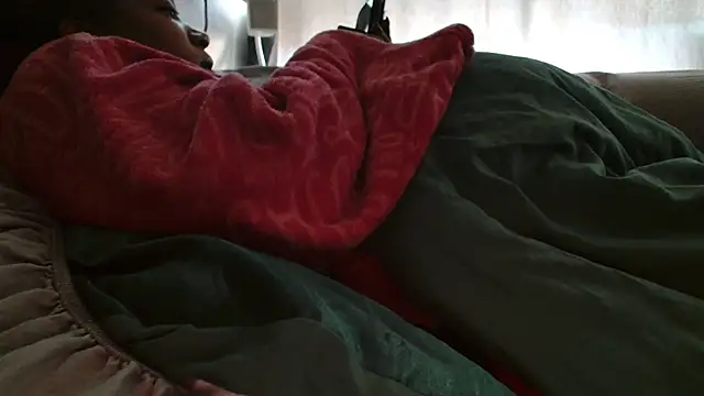 Snapshot of ROXYNL chatting on February 14, 2025, 8:31 am ROXYNL online show from February 14, 2025, 8:31 am