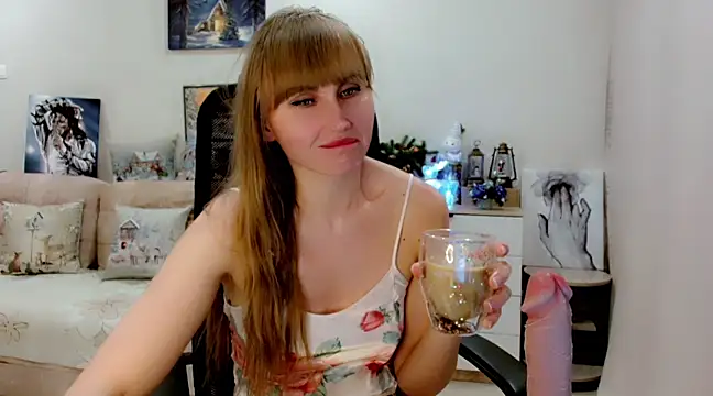 EveLove33 online show from February 15, 2025, 4:56 pm