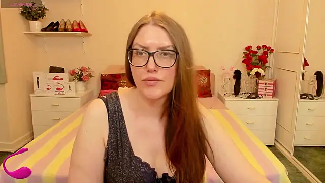Snapshot of AmandamurX chatting on June 5, 2026, 1:28 pm AmandamurX online show from June 5, 2026, 1:28 pm