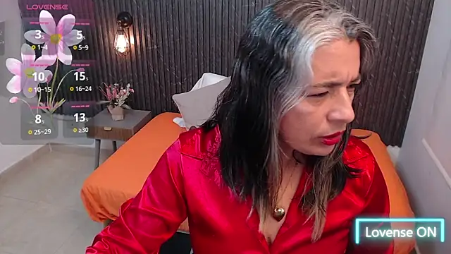 tammy lynn69 online show from November 16, 2025, 6:01 pm