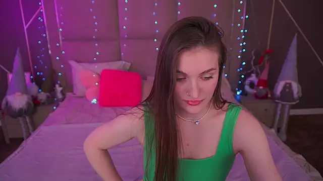 Snapshot of EmmyCharmm chatting on January 13, 2026, 7:01 am EmmyCharmm online show from January 13, 2026, 7:01 am