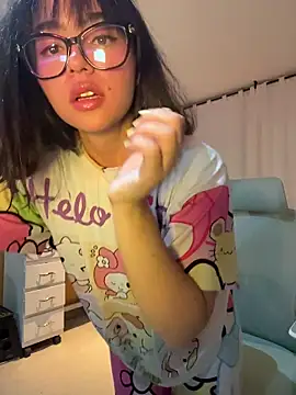 Snapshot of Olivia_xd_ chatting on November 13, 2025, 5:55 am Olivia xd online show from November 13, 2025, 5:55 am