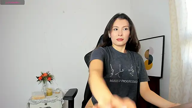 Snapshot of amara_falcon chatting on November 6, 2025, 1:15 pm amara falcon online show from November 6, 2025, 1:15 pm