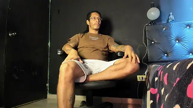 Snapshot of FuckHardlove chatting on June 9, 2026, 3:57 pm FuckHardlove online show from June 9, 2026, 3:57 pm
