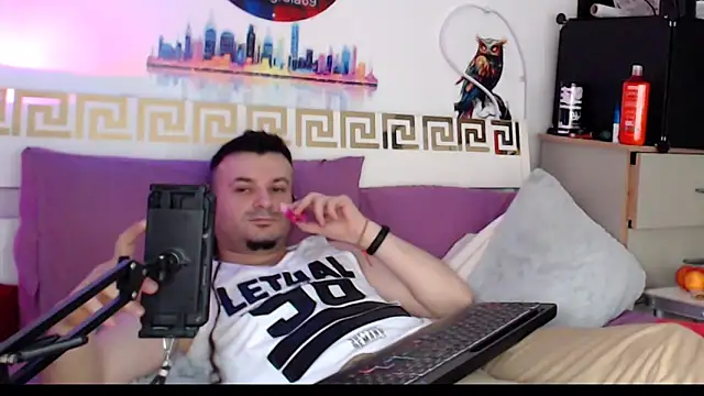 Snapshot of erotico69xxx chatting on April 20, 2026, 1:13 pm erotico69xxx online show from April 20, 2026, 1:13 pm