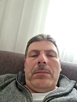 doktor38 online show from April 15, 2026, 2:54 pm