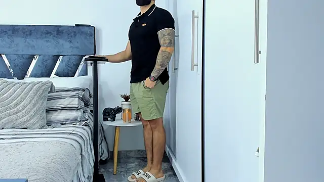 Zack Froone online show from November 28, 2025, 12:38 pm