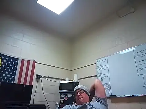 Snapshot of Cockrub1 chatting on February 6, 2026, 12:01 pm Cockrub1 online show from February 6, 2026, 12:01 pm