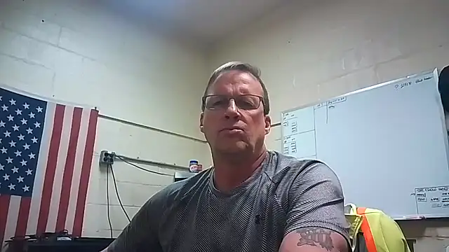 Snapshot of Cockrub1 chatting on March 18, 2025, 11:11 am Cockrub1 online show from March 18, 2025, 11:11 am