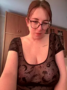 MommmyYummy online show from November 3, 2025, 12:09 pm