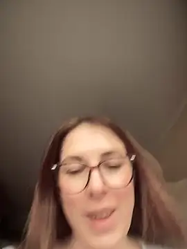 MommmyYummy online show from February 24, 2026, 10:49 am