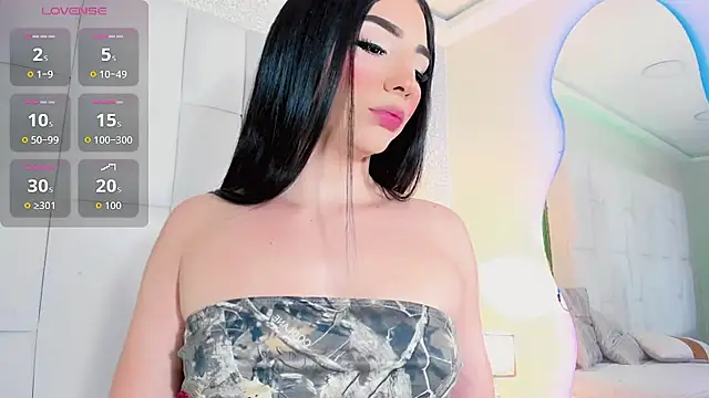 Snapshot of andrea_alvarz chatting on July 19, 2026, 4:54 am andrea alvarz online show from July 19, 2026, 4:54 am