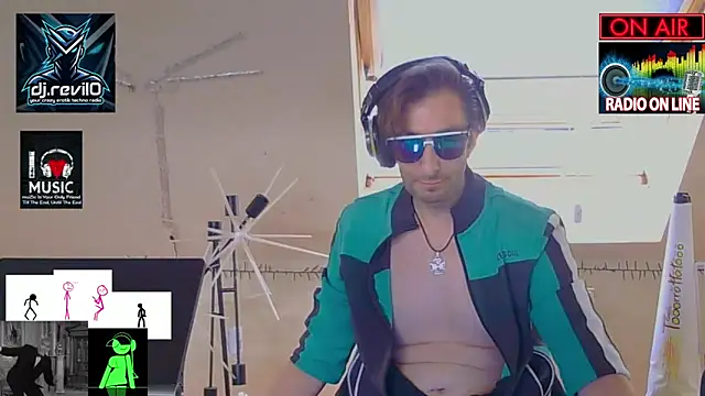 RevilO1180 online show from April 18, 2026, 11:12 am