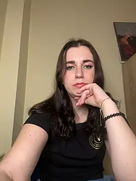 Teylor Love online show from April 10, 2026, 6:37 pm