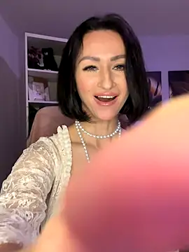 KatyEvanss online show from October 10, 2025, 6:09 pm