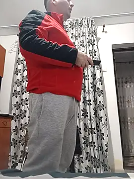 Snapshot of florin421 chatting on February 20, 2026, 1:13 pm florin421 online show from February 20, 2026, 1:13 pm