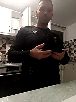 Snapshot of florin421 chatting on February 24, 2026, 8:26 am florin421 online show from February 24, 2026, 8:26 am