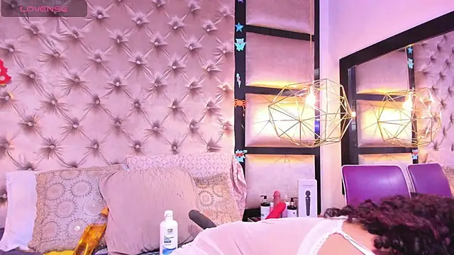 Angela lovee online show from January 9, 2026, 12:56 pm