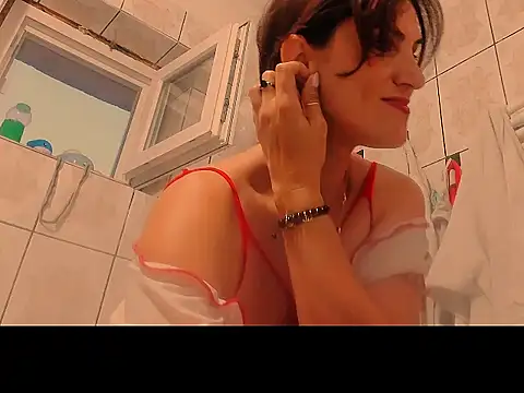 Snapshot of beautymary chatting on August 6, 2026, 3:01 am beautymary online show from August 6, 2026, 3:01 am