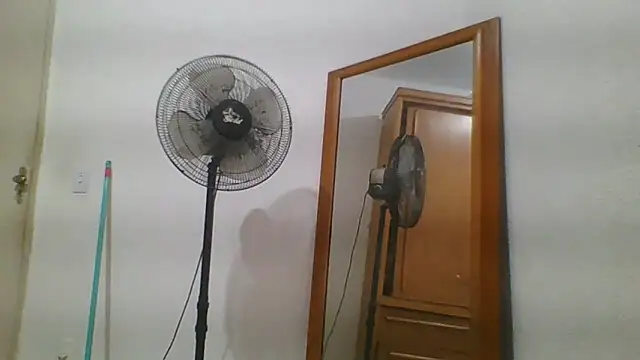 Estrela55 online show from May 15, 2026, 2:59 pm