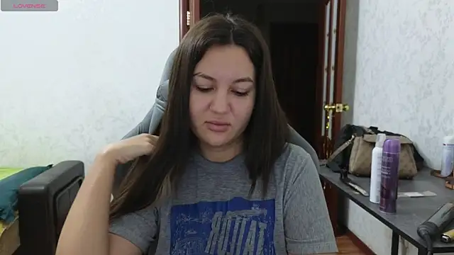 Snapshot of Nelly_Fischer chatting on March 9, 2025, 5:28 pm Nelly Fischer online show from March 9, 2025, 5:28 pm