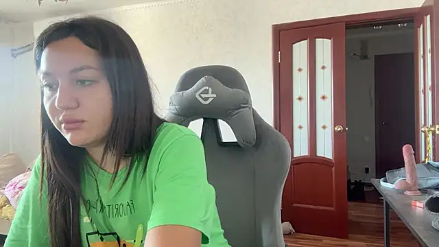 Snapshot of Nelly_Fischer chatting on February 18, 2025, 7:21 am Nelly Fischer online show from February 18, 2025, 7:21 am