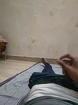 Snapshot of samlord261 chatting on November 25, 2025, 11:10 am samlord261 online show from November 25, 2025, 11:10 am