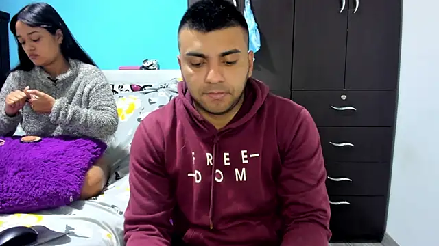 2ScarletandRyan8 online show from November 11, 2025, 9:59 am