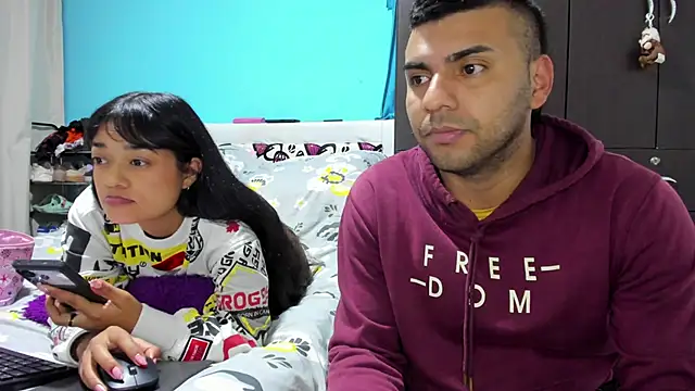 2ScarletandRyan8 online show from February 4, 2026, 9:59 am