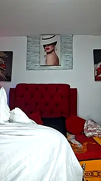 Snapshot of evelin_hott chatting on December 21, 2025, 3:19 am evelin hott online show from December 21, 2025, 3:19 am