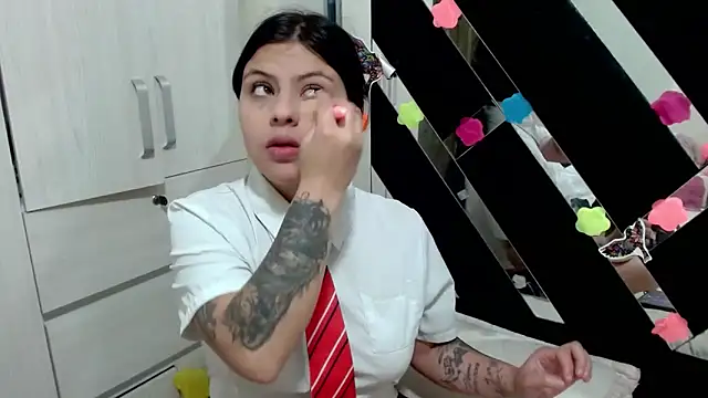 Snapshot of katery_wok11 chatting on October 16, 2025, 5:43 pm katery wok11 online show from October 16, 2025, 5:43 pm