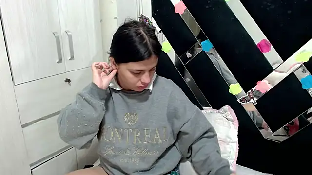 Snapshot of katery_wok11 chatting on November 12, 2025, 6:56 pm katery wok11 online show from November 12, 2025, 6:56 pm