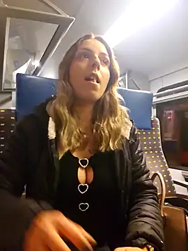 Snapshot of Mia_Railey chatting on February 9, 2025, 8:56 pm Mia Railey online show from February 9, 2025, 8:56 pm