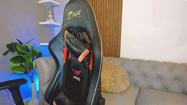 liam collins21 online show from March 13, 2026, 11:48 am