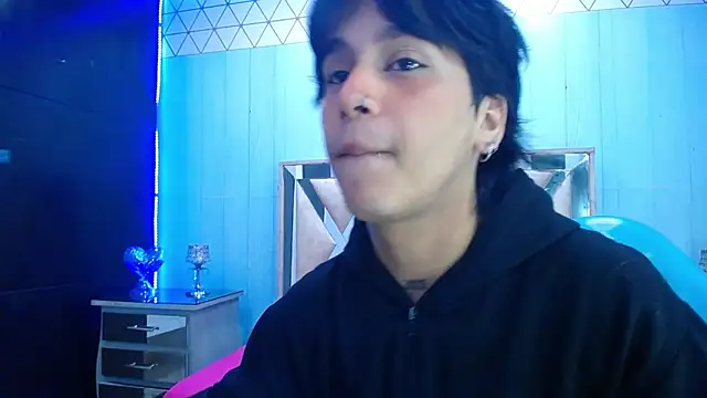 alex 477 online show from November 20, 2025, 11:33 am