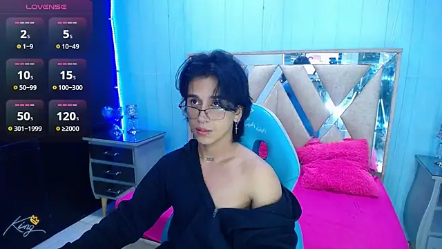 Snapshot of alex_477 chatting on May 11, 2026, 4:04 pm alex 477 online show from May 11, 2026, 4:04 pm