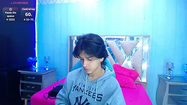 alex 477 online show from April 9, 2026, 12:00 pm