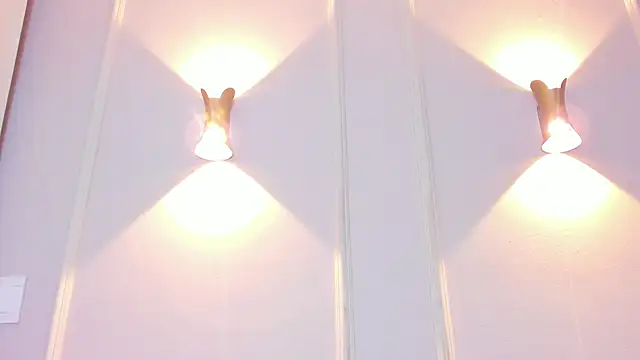 Lia walton online show from February 5, 2026, 12:12 pm