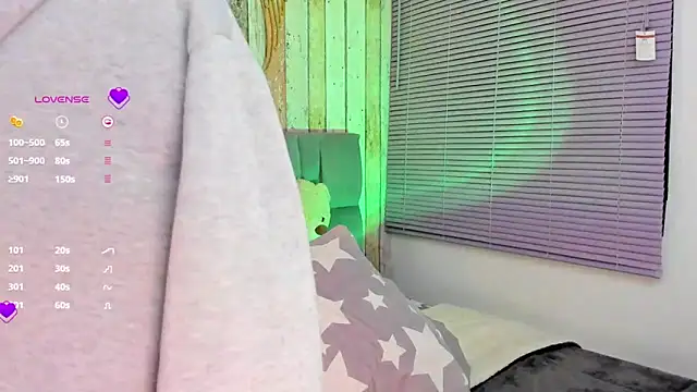 Gigi-bom online show from March 11, 2025, 5:24 am