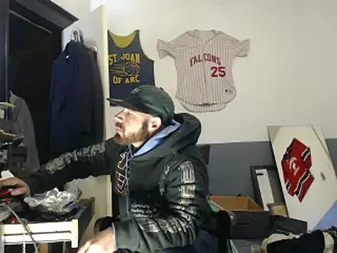 sledge901 online show from February 17, 2025, 7:44 pm