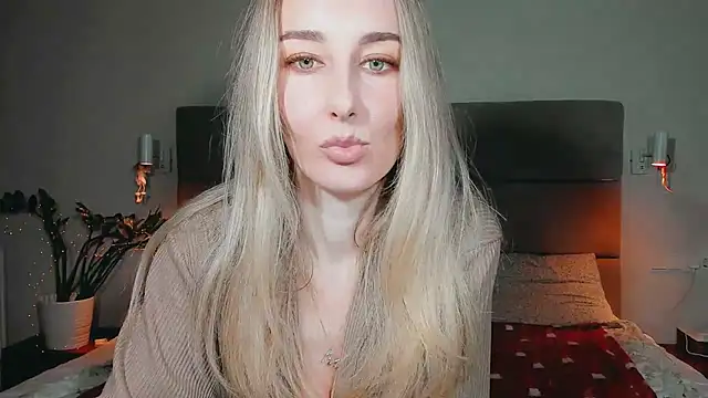 Maiami000 online show from January 20, 2025, 8:07 pm