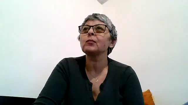 roseblak42 online show from February 17, 2026, 2:36 pm