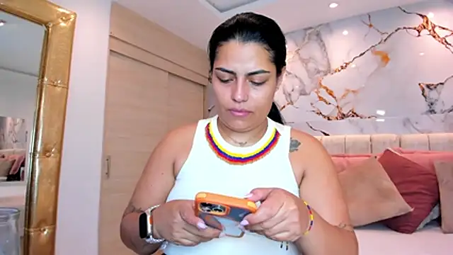 kiana cream online show from July 16, 2026, 1:41 pm