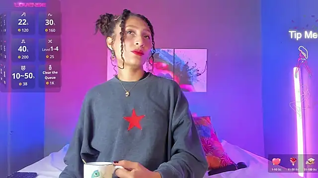 Snapshot of IsabellaSpencer chatting on October 16, 2025, 10:18 pm IsabellaSpencer online show from October 16, 2025, 10:18 pm