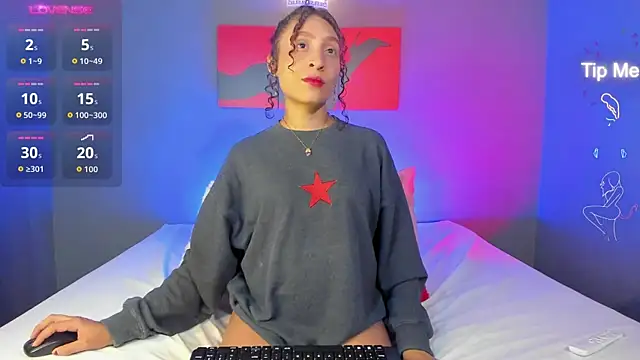 Snapshot of IsabellaSpencer chatting on December 2, 2025, 10:11 pm IsabellaSpencer online show from December 2, 2025, 10:11 pm