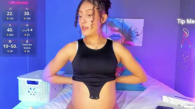 Snapshot of IsabellaSpencer chatting on November 23, 2025, 5:23 pm IsabellaSpencer online show from November 23, 2025, 5:23 pm