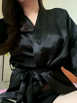 Ruby bear online show from October 23, 2025, 2:54 am