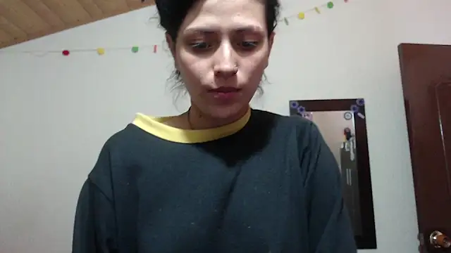 Snapshot of Gaby_cute_16 chatting on October 10, 2025, 7:36 pm Gaby cute 16 online show from October 10, 2025, 7:36 pm