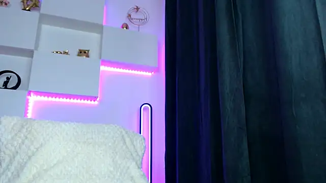 arianatattoos online show from March 31, 2026, 6:59 am