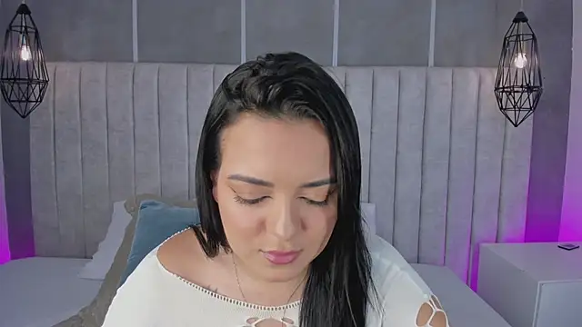 lea gray online show from February 19, 2026, 6:49 pm